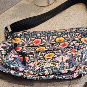 Bueno Multicolor Floral Shoulder Bag